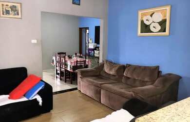 Imagem: A casa possui 5 Dormitórios, 5 Banheiros, 5 Vagas na garagem