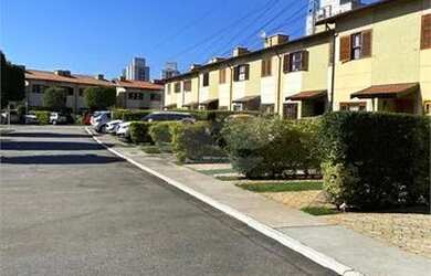 Imagem: A casa em condomínio possui 2 Dormitórios, 2 Banheiros, 2