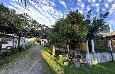 Imagem: O terreno possui 1.200m² de Área e está localizado em Canela