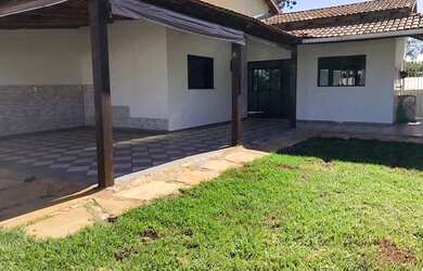 Imagem: A casa em condomínio possui 1 Dormitório, 1 Banheiro, 3 Vagas