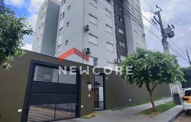 Imagem: O apartamento possui 3 Dormitórios, 1 Banheiro, 1 Vaga na garagem