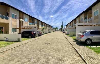 Imagem: A casa em condomínio possui 4 Dormitórios, 4 Banheiros, 3