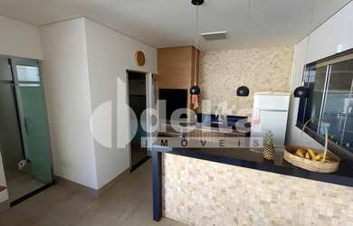 Imagem 3: Casa residencial com 3 suítes disponível para locação no bairro Alto...