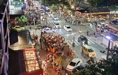 Imagem: O depósito possui 3 Vagas na garagem, 160m² de Área e Imóvel