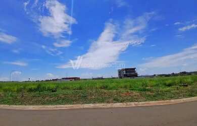 Imagem: O terreno possui 300m² de Área e está localizado em Betel