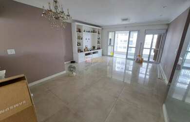 Imagem: O apartamento possui 2 Dormitórios, 5 Banheiros, 2 Vagas na