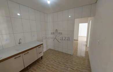 Imagem 3: Casa / Padrão - Campo dos Alemães - Venda - Residencial