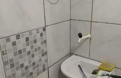 Imagem 6: ALUGA-SE UMA CASA. 1 Vaga na garageme1 Dormitório