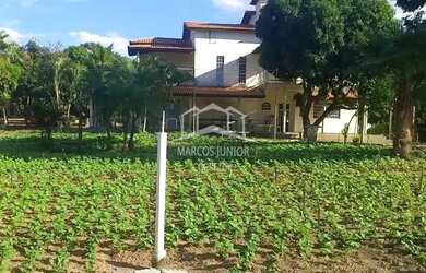 Imagem: A fazenda possui 160000m² de Área e está localizado em Área