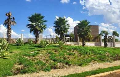 Imagem: O terreno possui 320m² de Área e está localizado em Betel