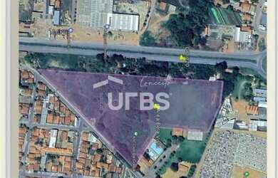 Imagem: O terreno possui 42.178m² de Área e está localizado em Bela