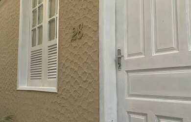 Imagem: A casa possui 2 Dormitórios, 1 Banheiro, 65m² de Área e