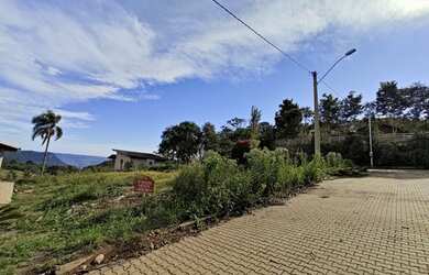 Imagem: O terreno possui 371m² de Área e está localizado em Nova