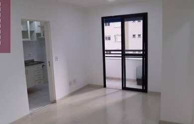 Imagem: O apartamento possui 1 Dormitório, 1 Banheiro, 1 Vaga na garagem