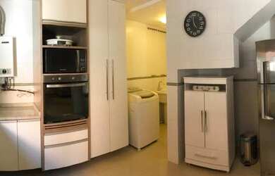 Imagem: A casa em condomínio possui 3 Dormitórios, 3 Banheiros, 2