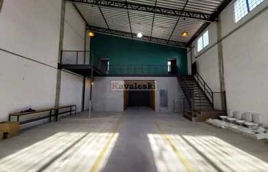 Imagem: O depósito possui 360m² de Área e está localizado em Vila