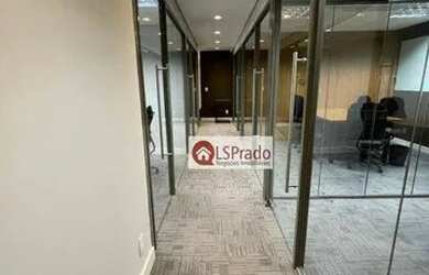 Imagem: O depósito possui 4 Vagas na garagem e 190m² de Área e está