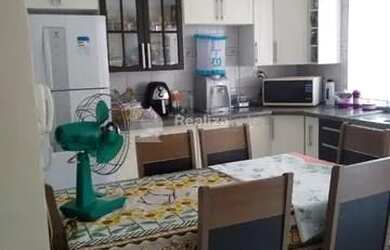 Imagem: A casa possui 2 Dormitórios, 2 Banheiros, 110m² de Área e