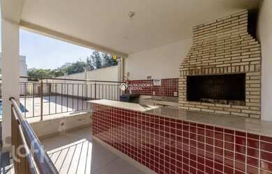 Imagem: O apartamento possui 2 Dormitórios, 1 Banheiro, 1 Vaga na garagem