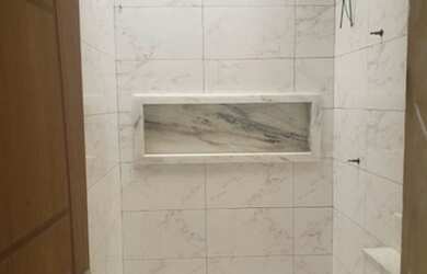 Imagem: A casa possui 2 Dormitórios, 2 Banheiros, 2 Vagas na garagem