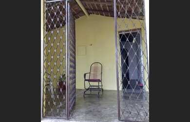 Imagem: A casa possui 2 Dormitórios, 1 Banheiro, 30m² de Área e