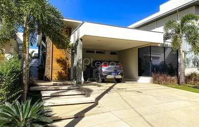 Imagem 3: Venda Casa com 200,00 metroQuadrado, 3 dormitório s , 4 vaga s . Swiss...