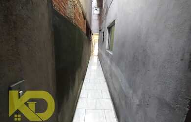 Imagem: A casa possui 1 Dormitório, 1 Banheiro e 35m² de Área e está