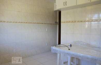 Imagem: A casa em condomínio possui 2 Dormitórios, 2 Banheiros, 1