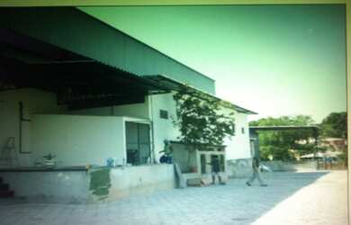 Imagem: O depósito possui 5 Vagas na garagem, 1200m² de Área e está