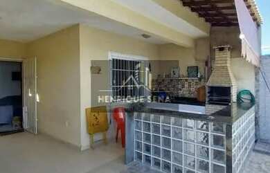 Imagem: A casa possui 3 Dormitórios, 1 Banheiro, 3 Vagas na garagem