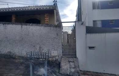 Imagem: A casa possui 2 Dormitórios, 2 Banheiros, 85m² de Área e