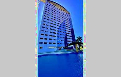 Imagem: O apartamento possui 2 Dormitórios, 1 Banheiro, 1 Vaga na garagem