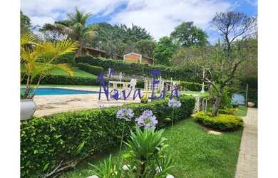 Imagem: A casa em condomínio possui 3 Dormitórios, 1 Banheiro, 3 Vagas