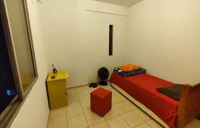 Imagem 2: Quarto e apartamento compartilhado
