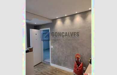 Imagem: O apartamento possui 2 Dormitórios, 2 Banheiros, 2 Vagas na