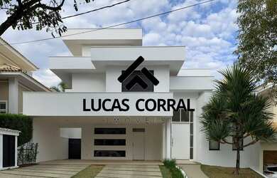 Imagem: A casa em condomínio possui 5 Dormitórios, 5 Banheiros, 4