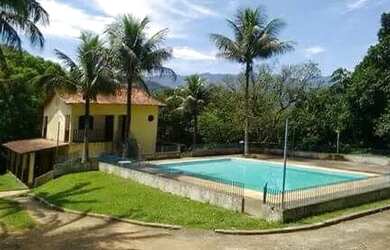 Imagem: A chácara possui 65.000m² de Área, Churrasqueira, Piscina