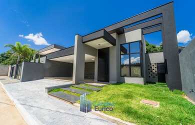 Imagem: A casa em condomínio possui 3 Dormitórios, 5 Banheiros, 4