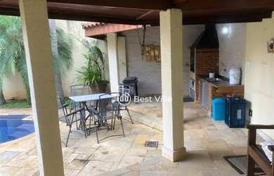 Imagem: A casa em condomínio possui 3 Dormitórios, 3 Banheiros, 3