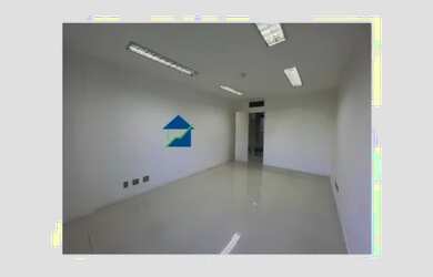 Imagem: O depósito possui 1 Vaga na garagem, 34m² de Área e está