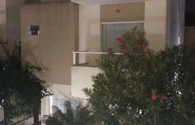 Imagem: A casa em condomínio possui 2 Dormitórios, 3 Banheiros, 1