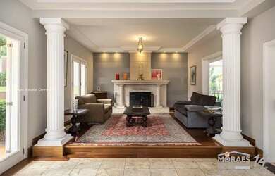 Imagem: A casa em condomínio possui 5 Dormitórios, 5 Banheiros, 5