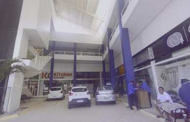 Imagem: O depósito possui 1 Vaga na garagem e 74m² de Área e está