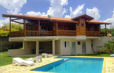 Imagem: A casa em condomínio possui 3 Dormitórios, 4 Banheiros, 5