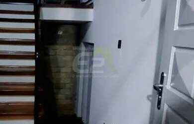 Imagem: A casa possui 4 Dormitórios, 3 Banheiros, 4 Vagas na garagem