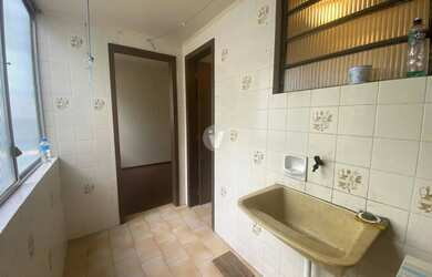 Imagem 9: Apartamento de dois dormitórios com vaga de garagem, na região central