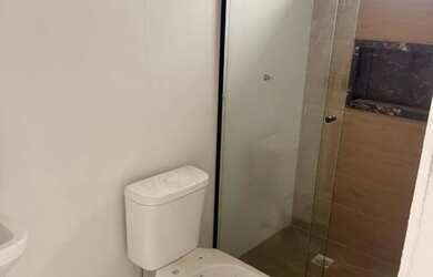 Imagem: A casa possui 2 Dormitórios, 1 Banheiro, 1 Vaga na garagem