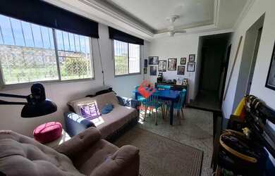 Imagem: O apartamento possui 3 Dormitórios, 1 Banheiro, 1 Vaga na garagem