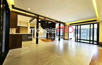 Imagem 2: Casa Contemporânea e Recém-Construída Viva a Experiência do Luxo e...