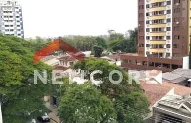 Imagem: O apartamento possui 3 Dormitórios, 1 Banheiro, 1 Vaga na garagem